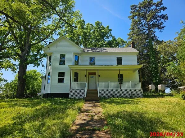 307 Cook Ave, Brookneal, VA 24528