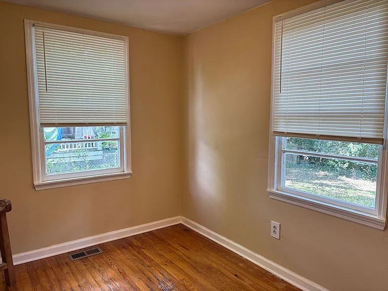 107 Sasportas Ln — Photo 23