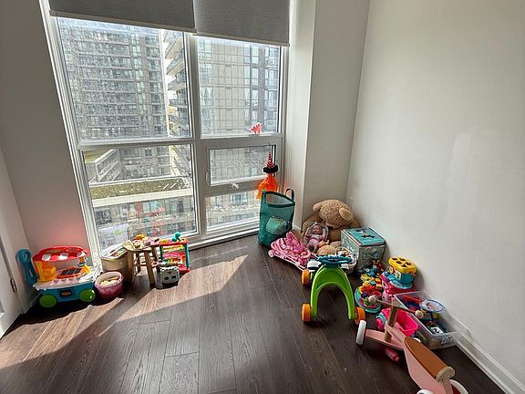 5th image of 50 Forest Manor Rd Unit 1110