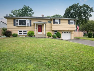 77 Parklawn Drive, Waterbury, CT, 06708
