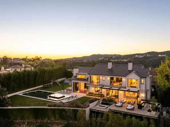 890 Linda Flora Dr, Los Angeles, CA 90049