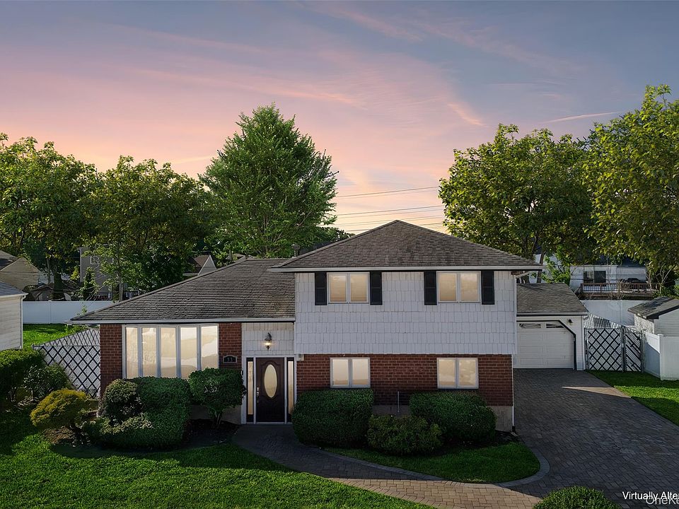 1st image of 33 Fairlawn Lane