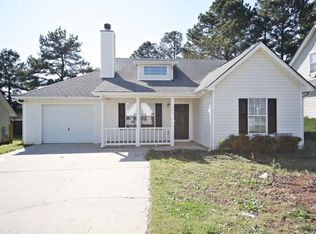 1406 N Hampton Dr, Hampton, GA 30228