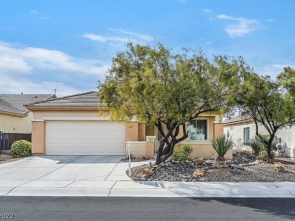 5th image of 2097 Wildwood Lake St
