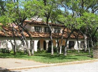 12610 Stonehenge Dr, San Antonio, TX 78230