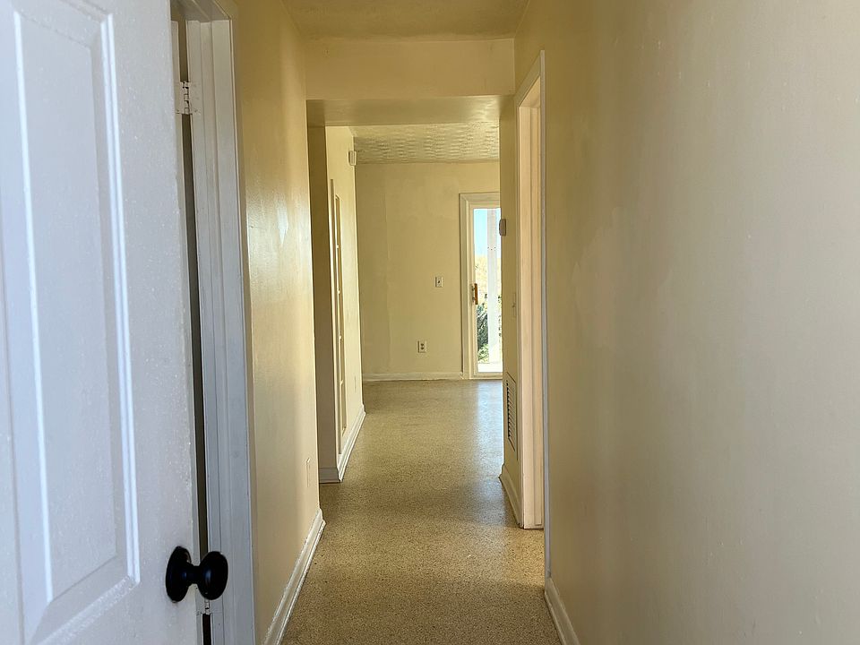 1st image of 270 S Fletcher Ave #2