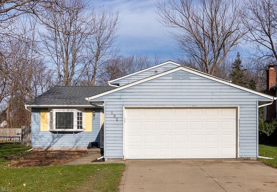 1st image of 482 Hickory Ln