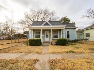 425 N East Ave, Lyons, KS 67554