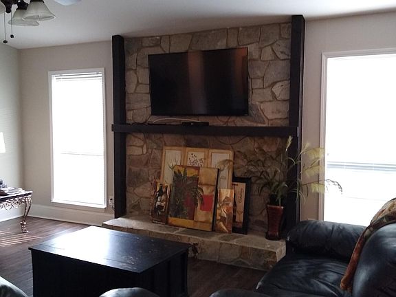 3rd image of 9527 Rainbow Forest Dr