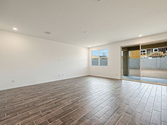 5th image of 4283 Nora Dr