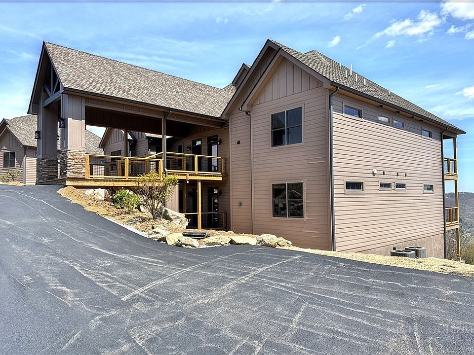 1st image of 142 Crescent Lane #22A