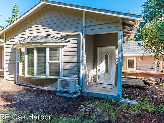 3rd image of 2115 Monte Vista Ln