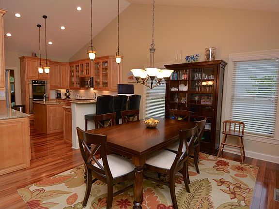3rd image of 1403 Lockwood Ct
