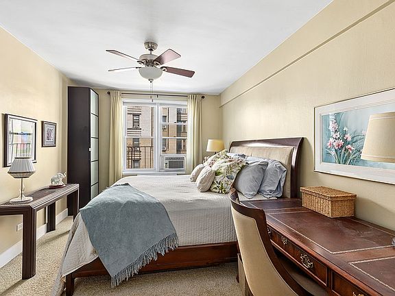 4th image of 715 Ocean Pkwy APT 3M