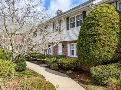 21 Westerly St APT 10, Wellesley, MA, 02482