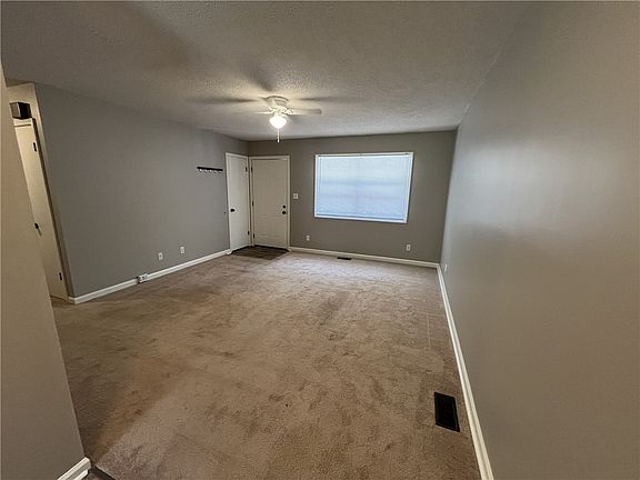 2nd image of 107B Sycamore Ln