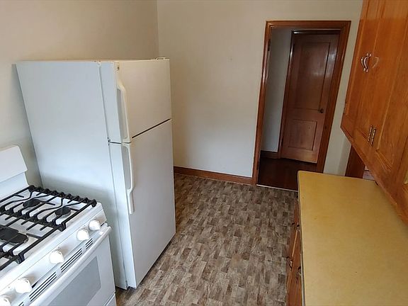 5th image of 1617 Sherburne Ave APT 9