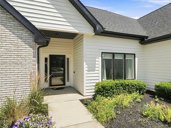 3rd image of 7730 Buttermore Ct