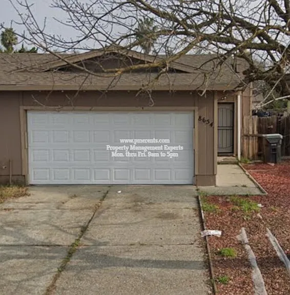 8654 Kelley Dr — Photo 1