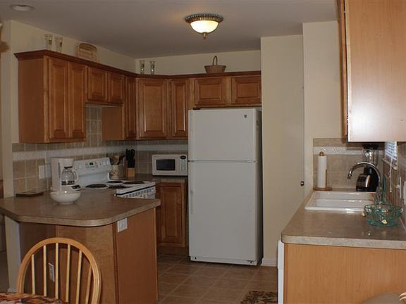 4th image of 2900 E Lakeview Dr SW