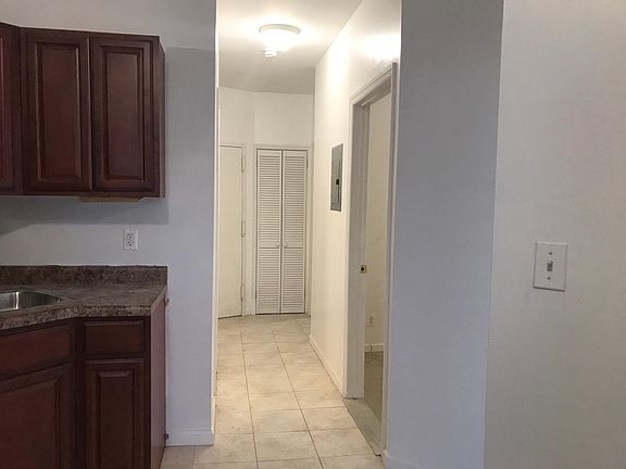 5th image of 1078 Intervale Ave APT 3