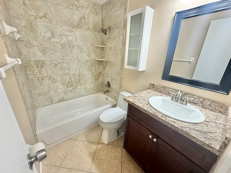 5002 Seneca Ave — Photo 22
