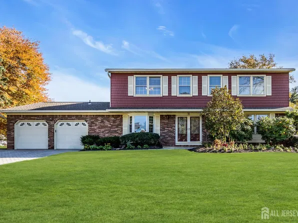30 Hamilton Ln, Plainsboro, NJ 08536
