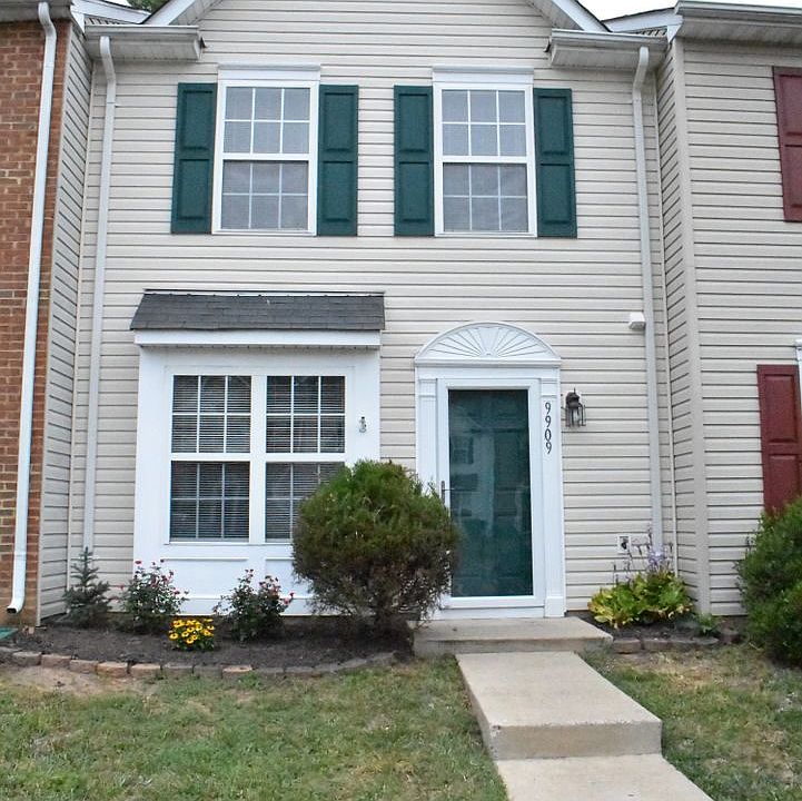 1st image of 9909 Warwick Pl