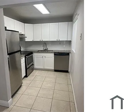 420 Meadows Cir #410 — Photo 1