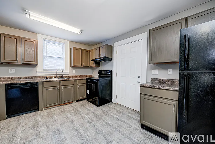 3060 N New Jersey St photo 1