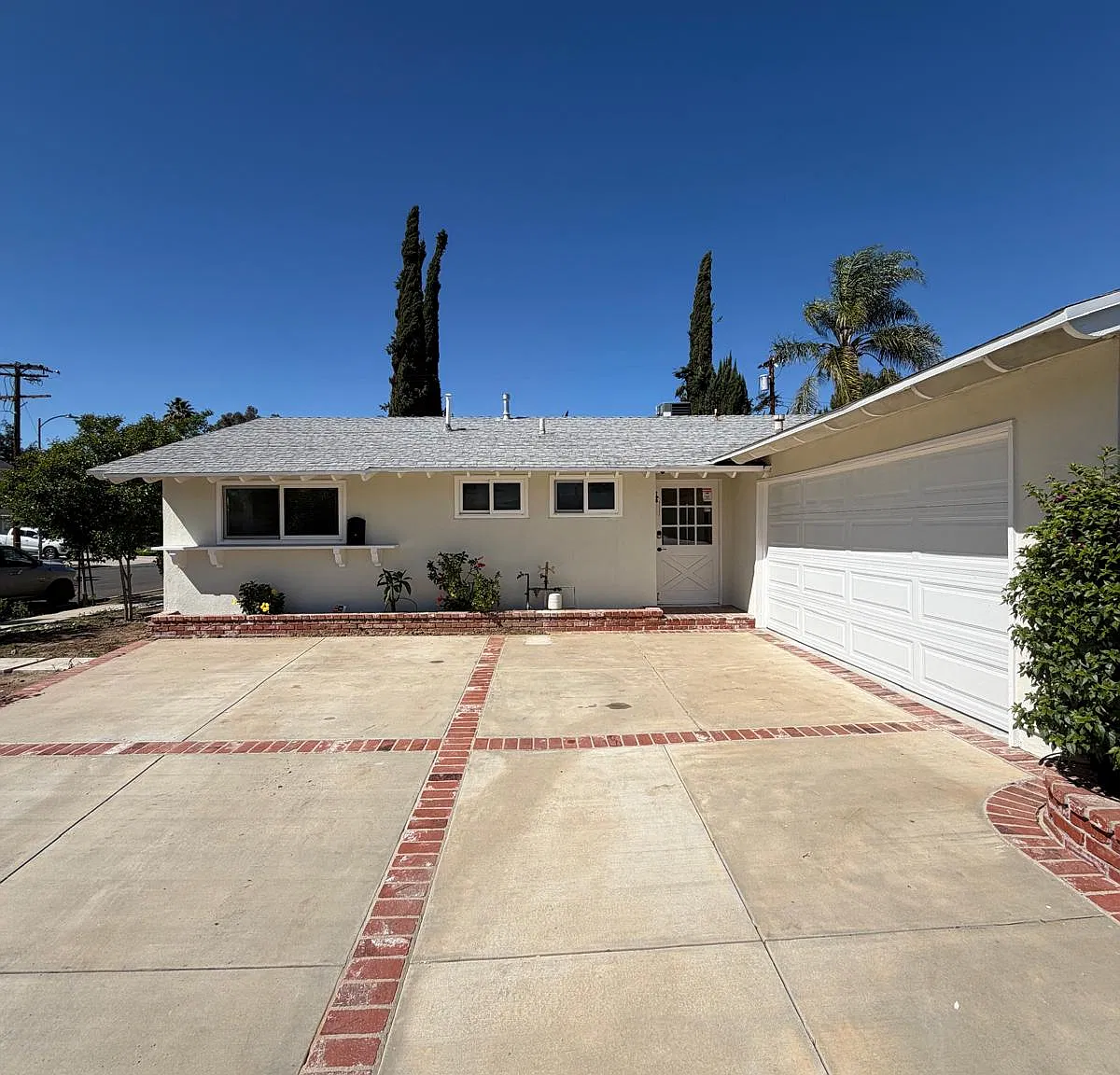 3 bed, 1724 sqft, $5,000 — Photo 1
