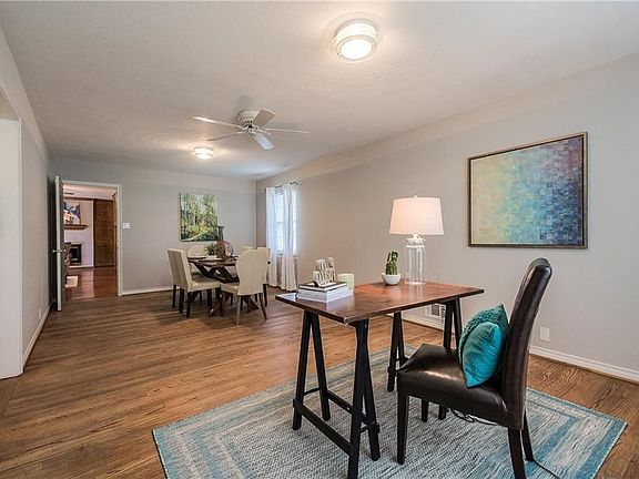 2nd image of 9423 Crestlake Dr
