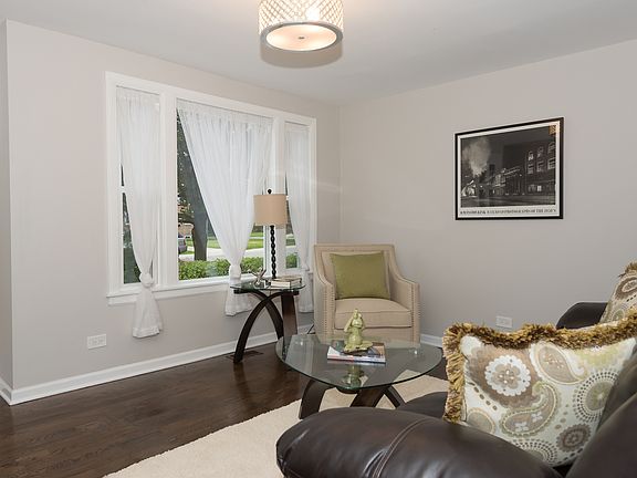 4th image of 9740 Iona Ln
