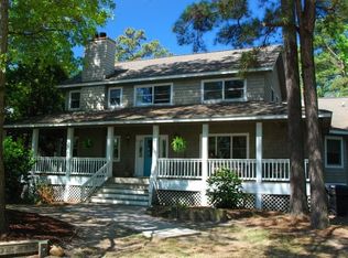 4164 Thick Ridge Rd, Kitty Hawk, NC 27949