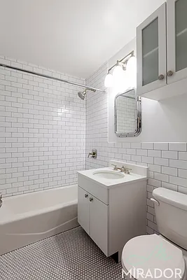 Rented by Mirador Real Estate | media 4