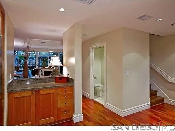 5th image of 700 W Harbor Dr #Townhouse 744