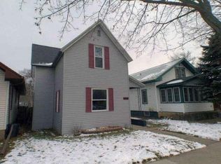 1928 Loomis St, La Crosse, WI 54603