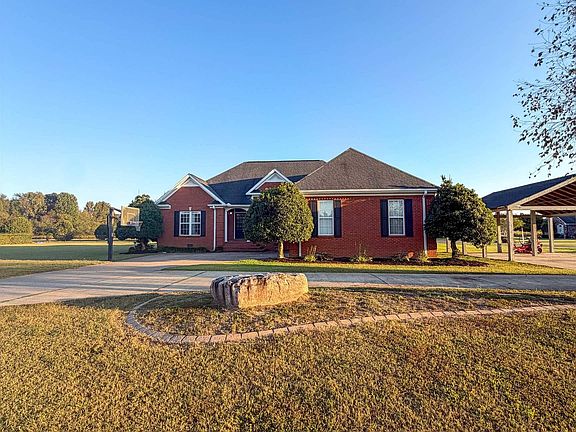 3rd image of 4465 Skyview Dr