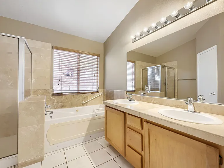 5900 Round Castle St — Photo 15