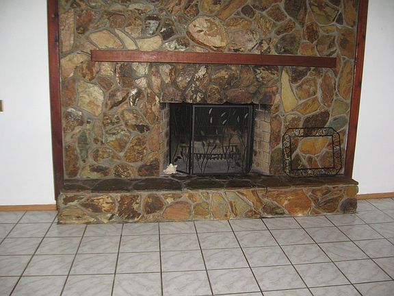2nd image of 139 Padgett Pl S