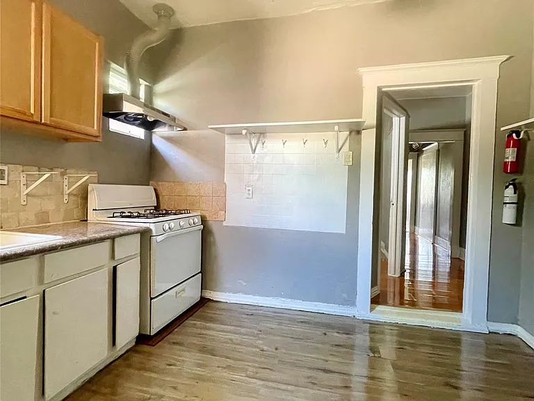 6912 Avenue C #2 — Photo 16