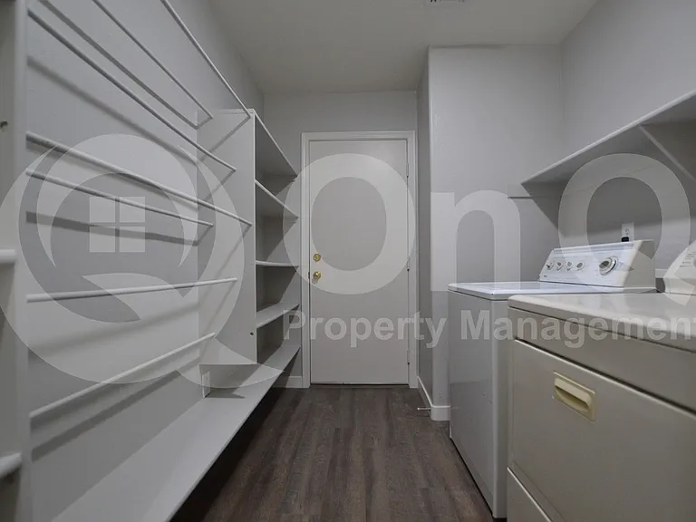 655 E Winchester Way — Photo 17