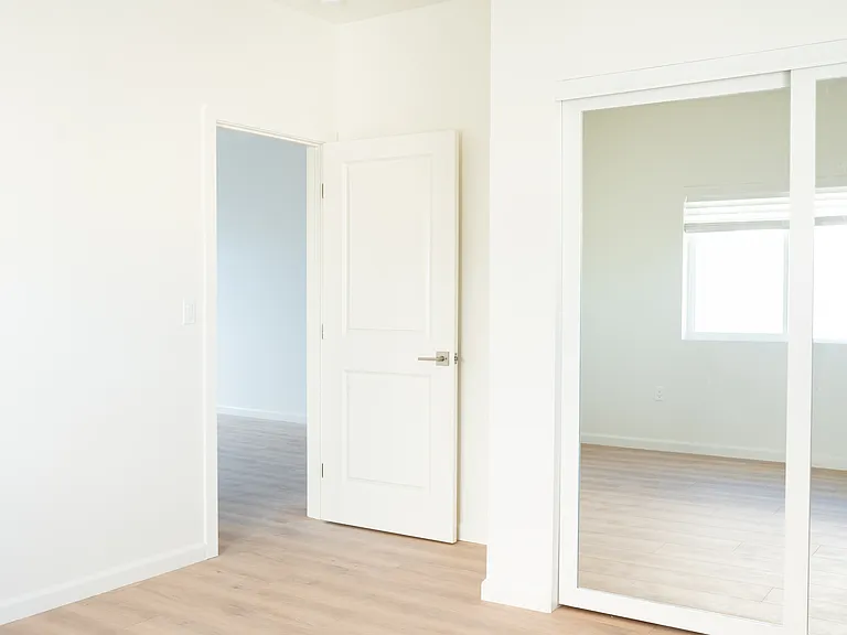 5259 Lexington Ave #3 — Photo 15