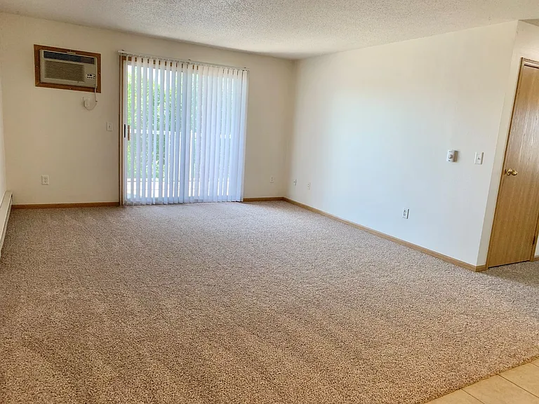 Pointe West V — Photo 6