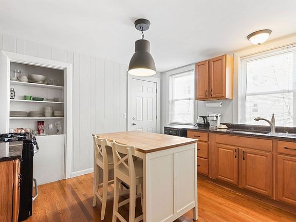 3rd image of 355 Highland Ave #1