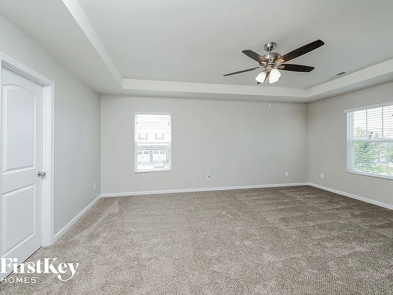 1593 Abbey Park Ct — Photo 6