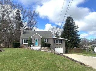 5038 Exeter Rd, Erie, PA 16509