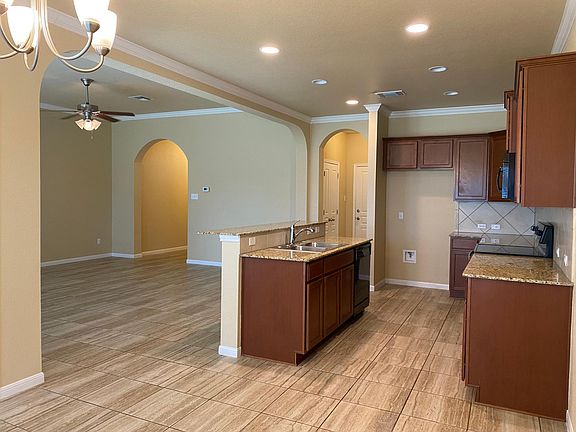 5th image of 5704 Drury Ln