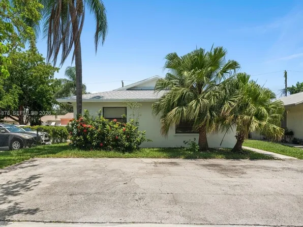 19 SE 4th Ter, Dania, FL 33004