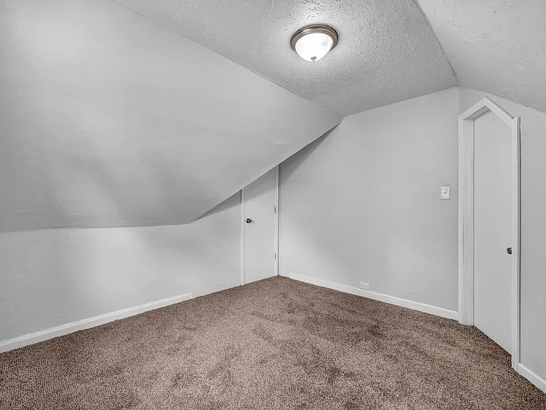 5505 South Blvd — Photo 28